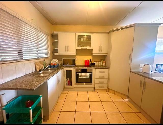 2 BEDROOM APARTMENT FOR SALE IN MONTCLAIR